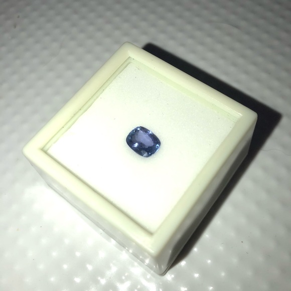 Tanzanite loose gemstone 1.42 CTW - Picture 1 of 3